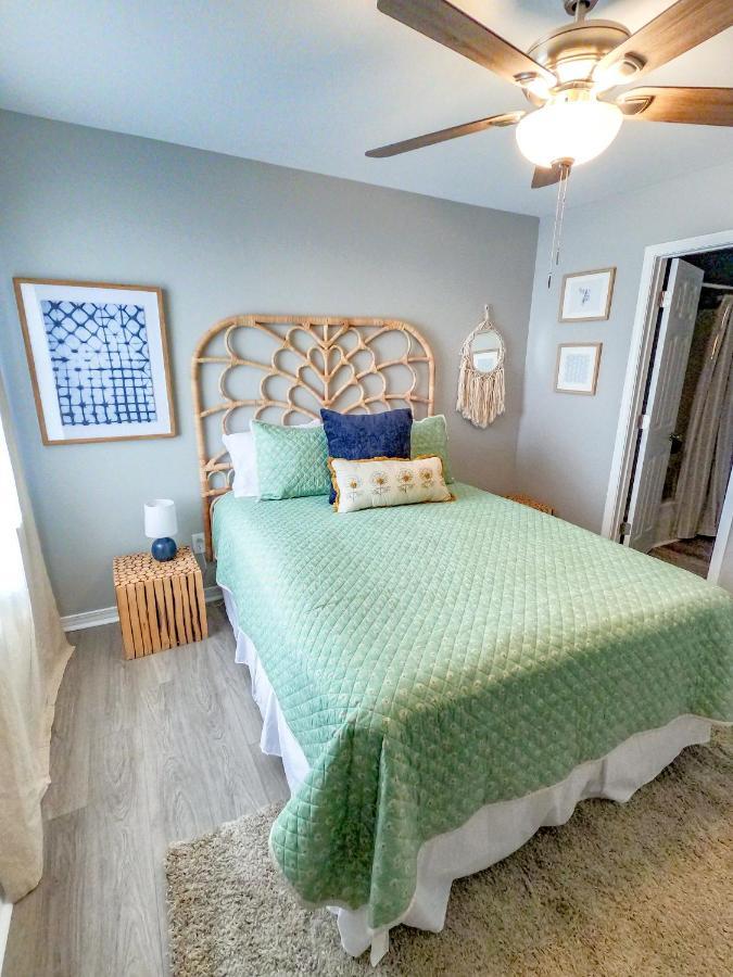 Duplex Allows For One Or Both Sides To Be Rented! Suitable For Small Or Large Families! غولف شورز المظهر الخارجي الصورة