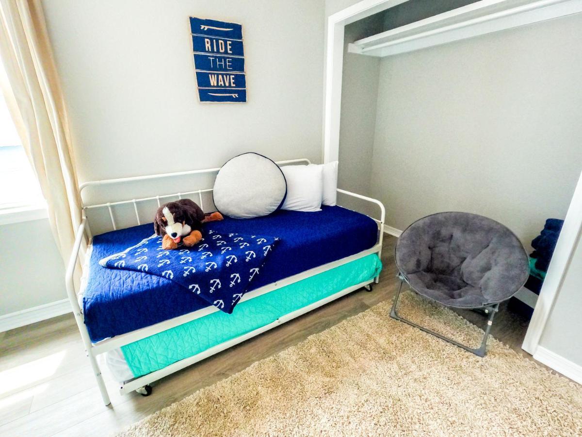 Duplex Allows For One Or Both Sides To Be Rented! Suitable For Small Or Large Families! غولف شورز المظهر الخارجي الصورة